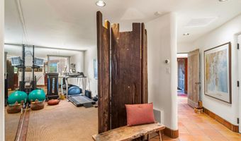 267 Hondo Seco Rd, Arroyo Seco, NM 87514