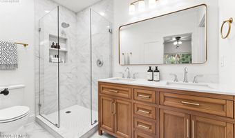 10 Chesterfield Lake Dr, Beaufort, SC 29906