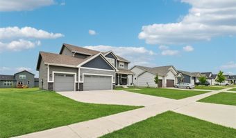 3510 NW Reinhart Dr, Ankeny, IA 50023