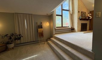 205 Washington Ave W, Albia, IA 52531