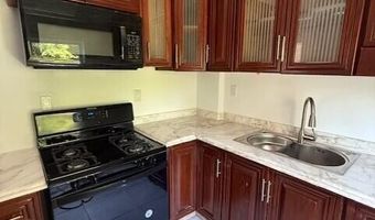 183 Market St, Amsterdam, NY 12010