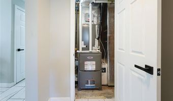 31 Salina Ave, Johnston, RI 02919