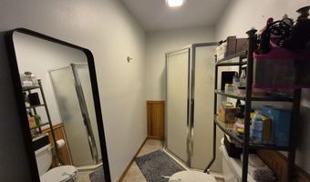 2414 Lynch Ave, Auburn, NE 68305