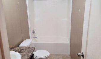 2403 CLayton Ave 106, Albert Lea, MN 56007