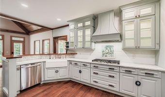 4750 Hamptons Dr, Alpharetta, GA 30004