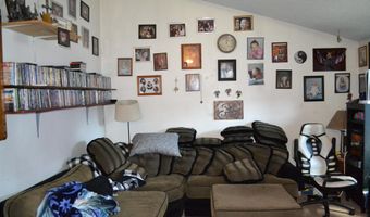 2116 PINE Ave, Cheyenne, WY 82007