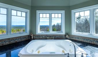 6 Crescent Dr, Bow, NH 03304