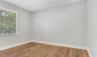 2420 E Alberson Dr, Albany, GA 31721