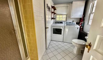 2701 13TH St S, Arlington, VA 22204