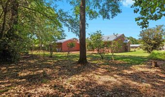 402 E Poplar St, Atmore, AL 36502