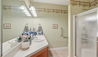 3441 Heron Ct, Aurora, OH 44202