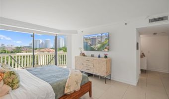 1000 W Island Blvd 504, Aventura, FL 33160