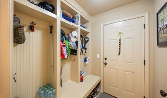 417 33rd St SW, Altoona, IA 50009