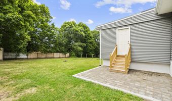 12 Homestead Pl, Branford, CT 06405