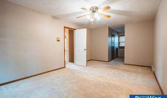 2105 N St St, Aurora, NE 68818