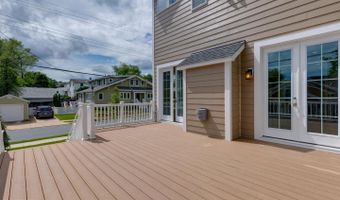 934 19TH St S, Arlington, VA 22202