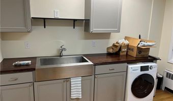 5555 Post Rd, East Greenwich, RI 02818