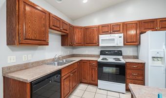 410 N 9th Ave, Brandon, SD 57005