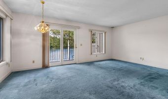 51 River Front Dr 3, Manchester, NH 03102