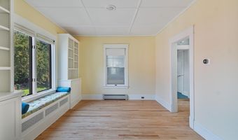 130 Ferguson Ave, Burlington, VT 05401