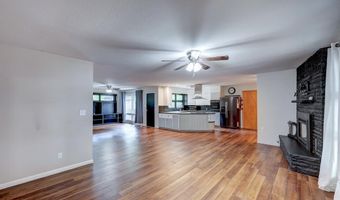 424 W Birch Ave, Arkansas City, KS 67005