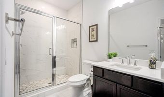 1360 Fairlane Dr, Ann Arbor, MI 48104