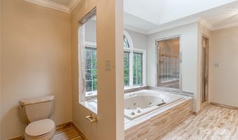 2011 E Barden Rd, Charlotte, NC 28226