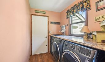 761 Mayfair Ln, Algonquin, IL 60102
