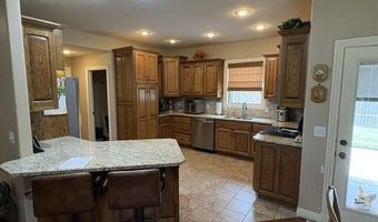 1103 Chicory Ln, Aurora, MO 65605