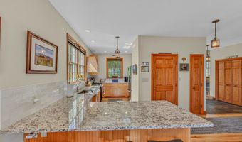 11 Loft Cir, Campton, NH 03223