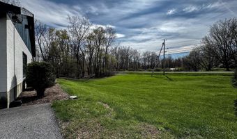 33 Transport Dr, Bennington, VT 05201
