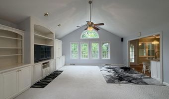 206 Meadow Ridge Dr, Bardstown, KY 40004