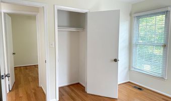 2438 S WALTER REED Dr S E, Arlington, VA 22206