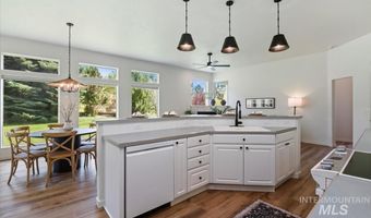 3949 W Quail Rdg, Boise, ID 83703