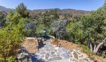 2229 Pinecrest Rd, Agoura Hills, CA 91301