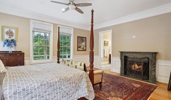 10813 LOCKLAND Rd, Potomac, MD 20854