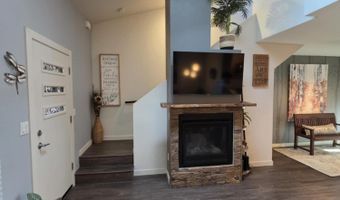 65 S Mountain Ave, Ashland, OR 97520