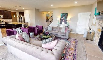 940 Longitude Ln, Amherst, OH 44001