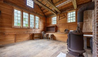 1199 Goss Hill Rd, Barnet, VT 05821