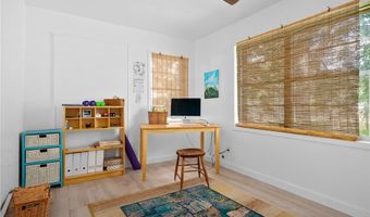 620 S 11th St, Aransas Pass, TX 78336
