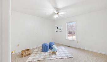 9281 Forestdale Dr, Amelia Court House, VA 23002