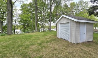 3220 Fairhaven Dr, Allegan, MI 49010
