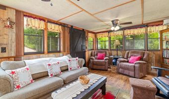 14231 Dykeland Rd, Amelia Court House, VA 23002