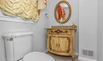 83 The Dell, Albertson, NY 11507