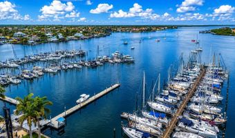 5909 ZAKI Ln, Apollo Beach, FL 33572