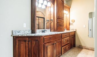 1613 Rock St, Bentonville, AR 72712