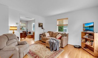 704 SEVERN Ave, Annapolis, MD 21403