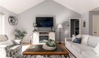 11 Kendall Ct, Charlestown, RI 02813