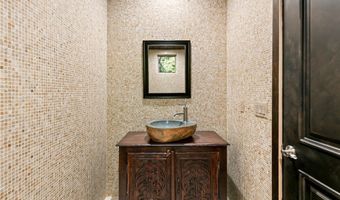 33 Promontory Ridge Dr, Las Vegas, NV 89135