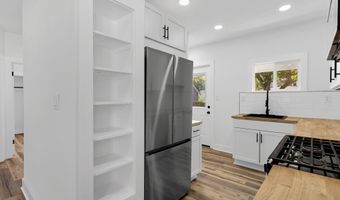 229 DORIS Ave, Brooklyn Park, MD 21225
